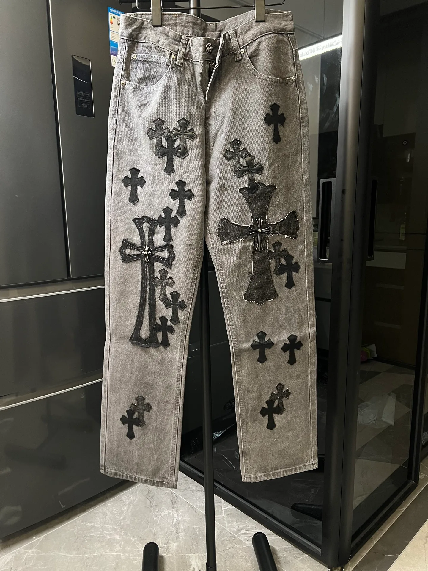 P290 [Next day] Chrome Hearts/Chrome Hearts 25Ss CH Large Cross Limited Gray Cow King Jeans (Gray) Size: 30 32 34 36 (corresponds to m-xxl) Detailed sizes can be found in Figure 9